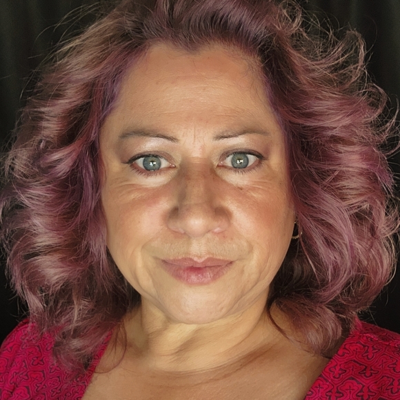 Meet your Posher, Virna - Picture 2 of 2